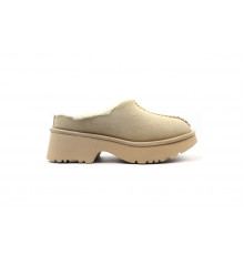 UGG New Heights Cozy Clog Sand