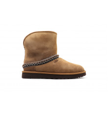 UGG Classic Short Cresent Chestnut