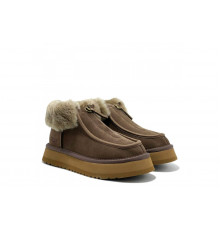UGG Funkette Platform Boots Cappuccino