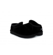 UGG Tasman Black